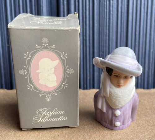 Vintage 1983 avon fashion - vintage,